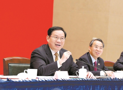 李强参加市政协十三届三次会议专题会议