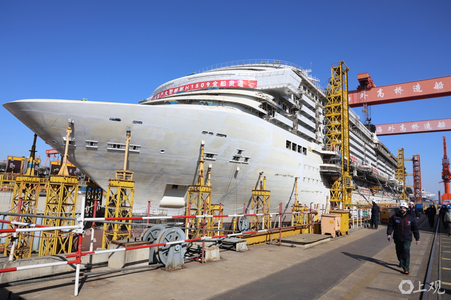 第二艘国产大型邮轮完成全船贯通。记者 李茂君 摄.jpg 第二艘国产大型邮轮完成全船贯通。记者 李茂君 摄.jpg