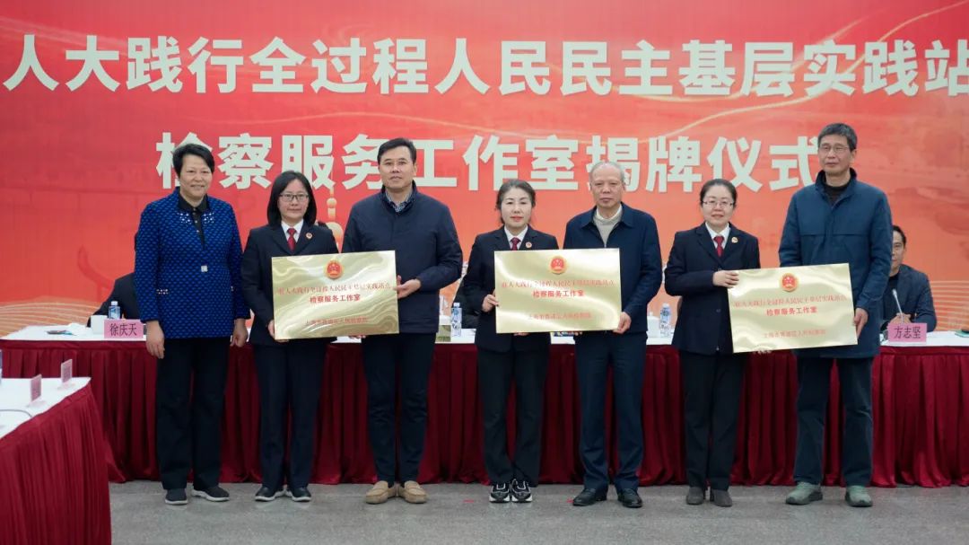 0226_092902_665.jpg 0226_092902_665.jpg