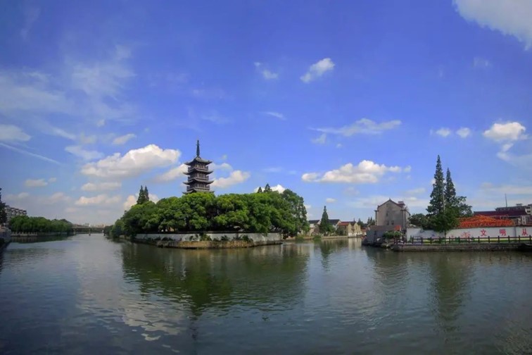 跟着半马游青浦,超燃!2024青浦新城半程马拉松赛即将开赛! 跟着半马游青浦,超燃!2024青浦新城半程马拉松赛即将开赛!