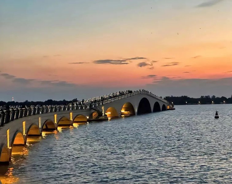 秋水伊人,来青浦,乘坐公共交通邂逅初秋水岸的一缕风凉! 秋水伊人,来青浦,乘坐公共交通邂逅初秋水岸的一缕风凉!