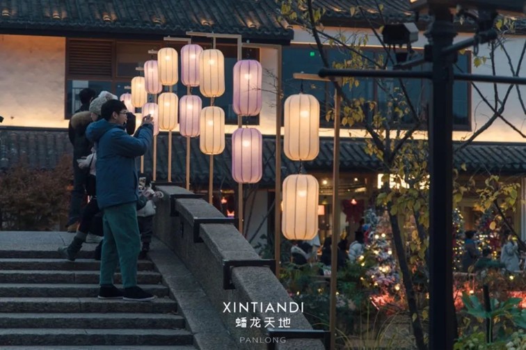 提一盏花灯入梦江南,来青浦用一场元宵灯海收官蛇年春节! 提一盏花灯入梦江南,来青浦用一场元宵灯海收官蛇年春节!