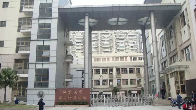 0613_151006_415.jpg 0613_151006_415.jpg