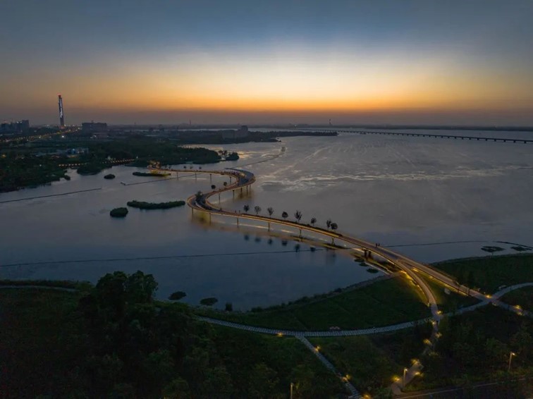 快高铁·慢生活|开通啦!青浦上榜长三角“四季主题榜单”和十大主题线路! 快高铁·慢生活|开通啦!青浦上榜长三角“四季主题榜单”和十大主题线路!