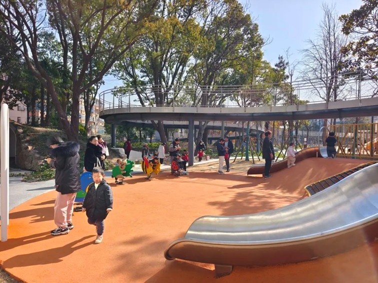 春日必逛!来青浦公园里放飞童年,收获满满治愈力 春日必逛!来青浦公园里放飞童年,收获满满治愈力