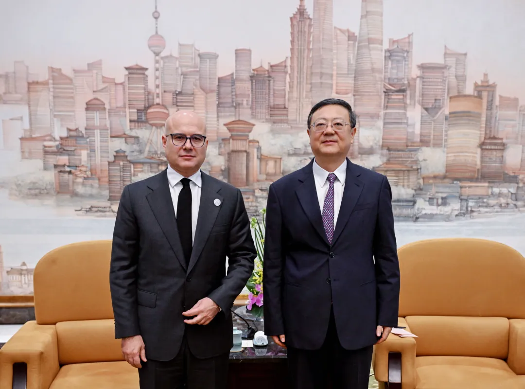 陈吉宁会见塞尔维亚总理武切维奇。 陈正宝 摄.jpeg 陈吉宁会见塞尔维亚总理武切维奇。 陈正宝 摄.jpeg