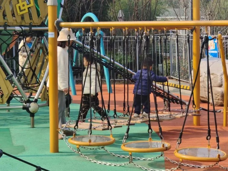 春日必逛!来青浦公园里放飞童年,收获满满治愈力 春日必逛!来青浦公园里放飞童年,收获满满治愈力