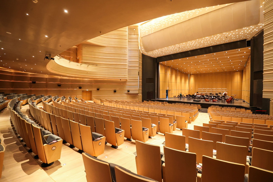 友邦大剧院的大剧场可容纳1715名观众.jpeg 友邦大剧院的大剧场可容纳1715名观众.jpeg