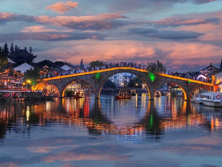 快高铁·慢生活|开通啦!青浦上榜长三角“四季主题榜单”和十大主题线路! 快高铁·慢生活|开通啦!青浦上榜长三角“四季主题榜单”和十大主题线路!