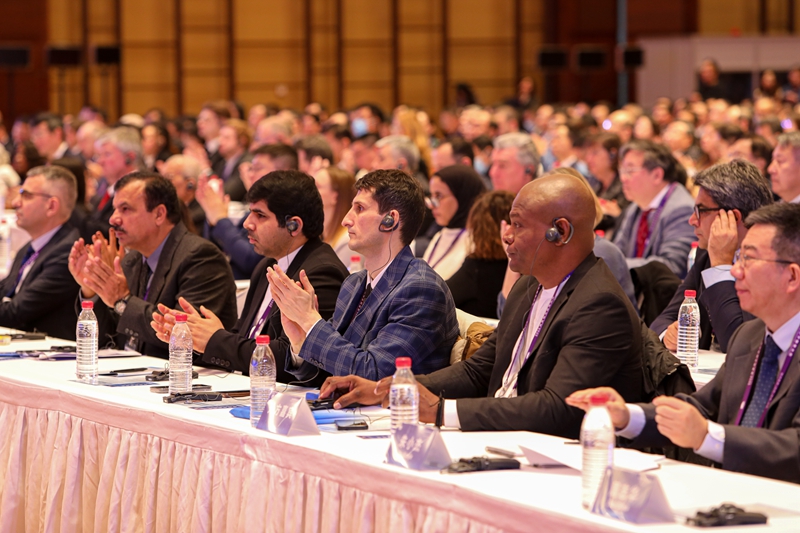 图为1月30日,中外嘉宾参加2024世界数字教育大会开幕式。大会于1月29日至31日在上海举办。新华社记者 辛梦晨 摄.jpeg 图为1月30日,中外嘉宾参加2024世界数字教育大会开幕式。大会于1月29日至31日在上海举办。新华社记者 辛梦晨 摄.jpeg