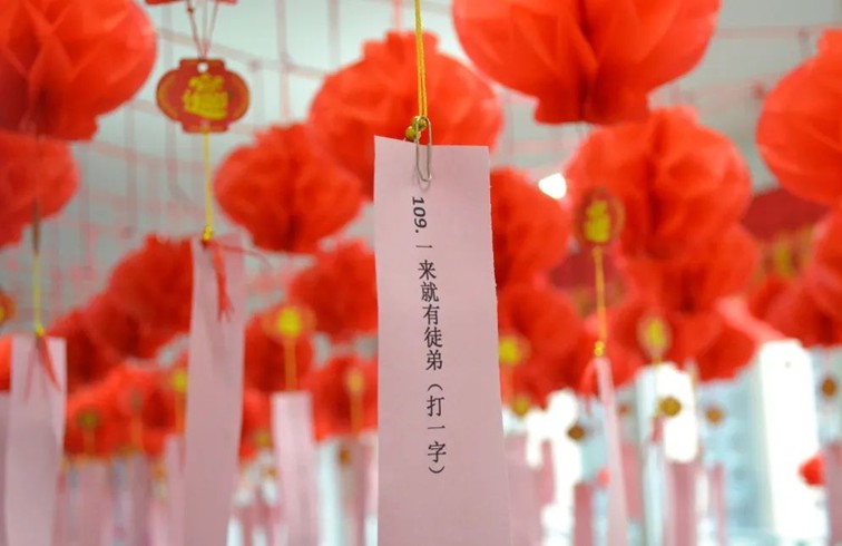 提一盏花灯入梦江南,来青浦用一场元宵灯海收官蛇年春节! 提一盏花灯入梦江南,来青浦用一场元宵灯海收官蛇年春节!