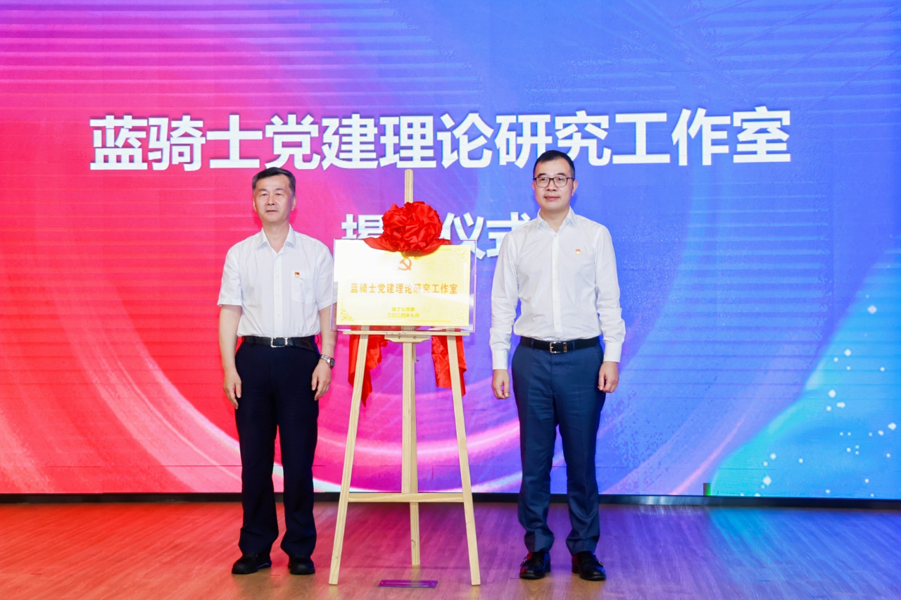 0704_144116_152.jpg 0704_144116_152.jpg