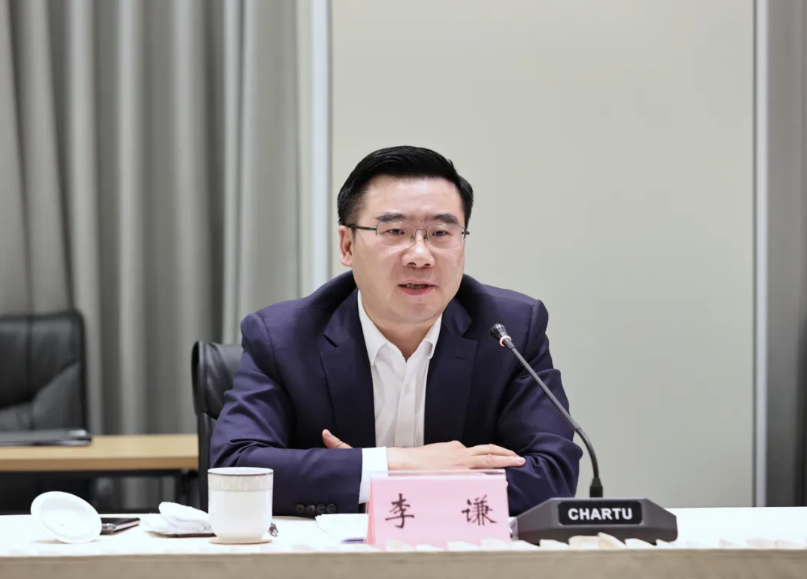 李谦.png 李谦.png