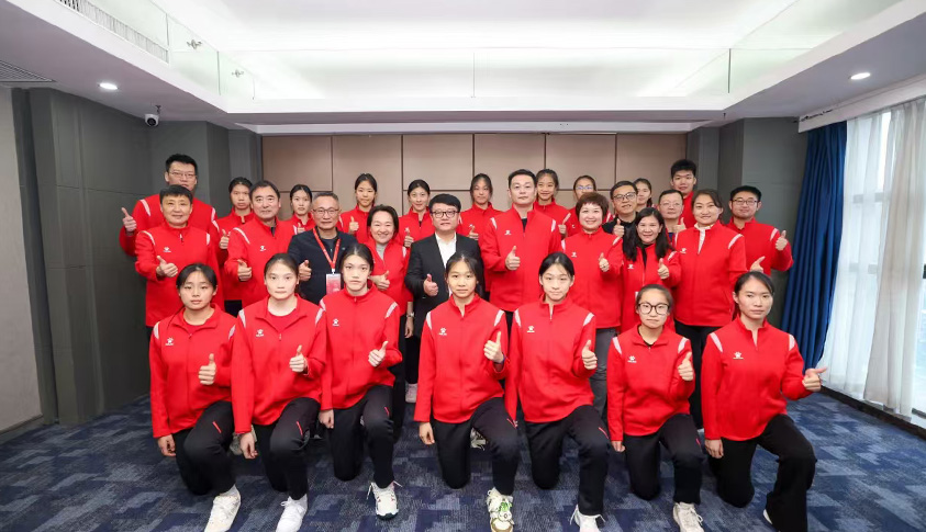 首页.jpg 首页.jpg