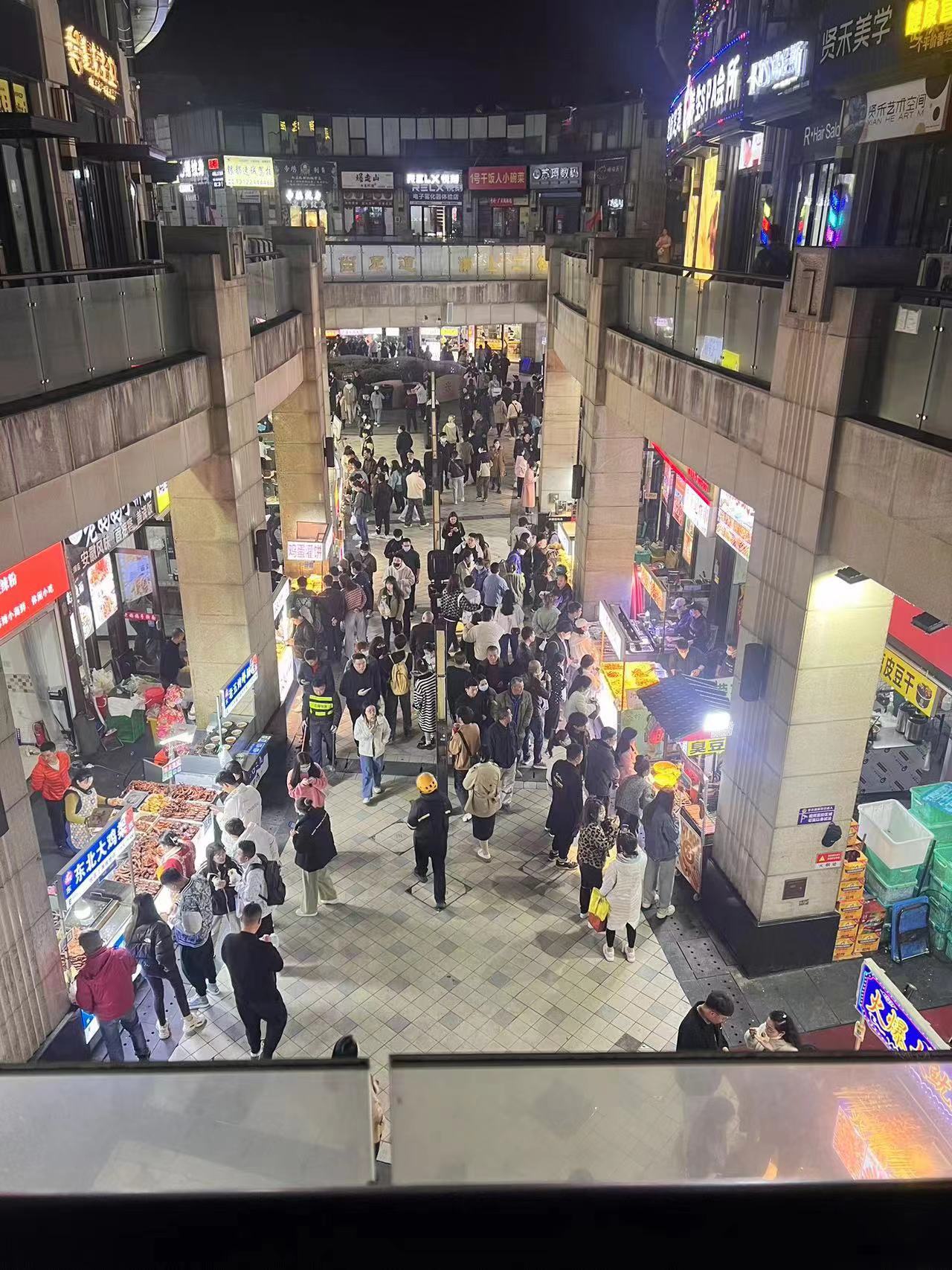 泗泾三湘夜市烟火气回归.jpeg 泗泾三湘夜市烟火气回归.jpeg