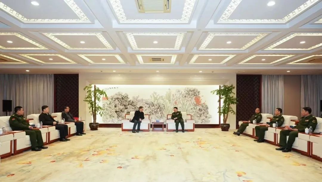 0102_094317_757.jpg 0102_094317_757.jpg