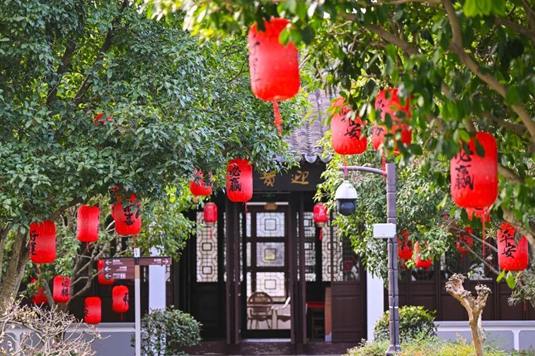 提一盏花灯入梦江南,来青浦用一场元宵灯海收官蛇年春节! 提一盏花灯入梦江南,来青浦用一场元宵灯海收官蛇年春节!