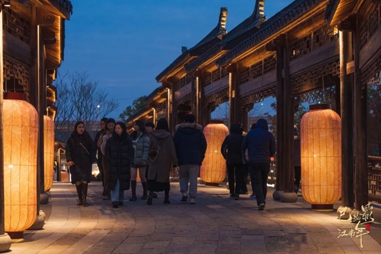提一盏花灯入梦江南,来青浦用一场元宵灯海收官蛇年春节! 提一盏花灯入梦江南,来青浦用一场元宵灯海收官蛇年春节!