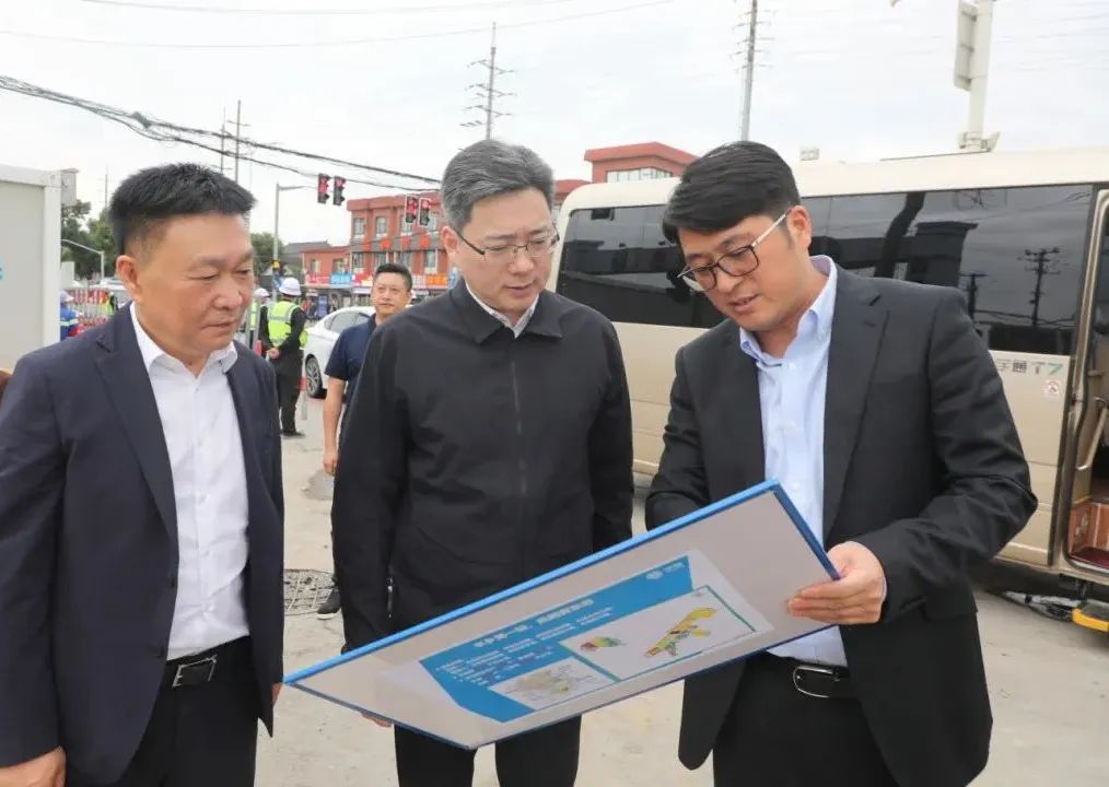 1031_133327_139.jpg 1031_133327_139.jpg