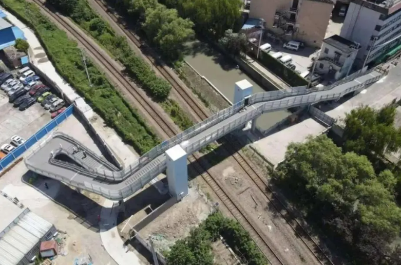 三门路跨铁路桥“长虹桥”.png 三门路跨铁路桥“长虹桥”.png