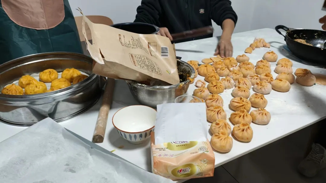 1211_095740_772.jpg 1211_095740_772.jpg