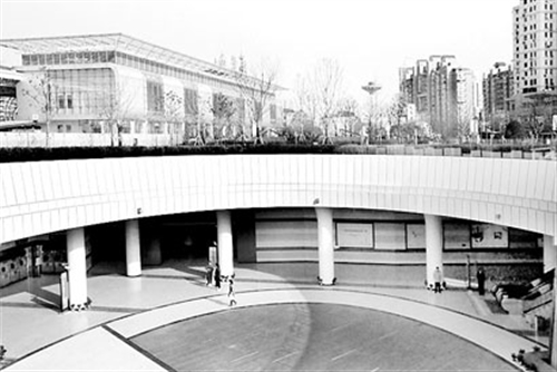 上海西站南北通道及南广场建成并开通运行